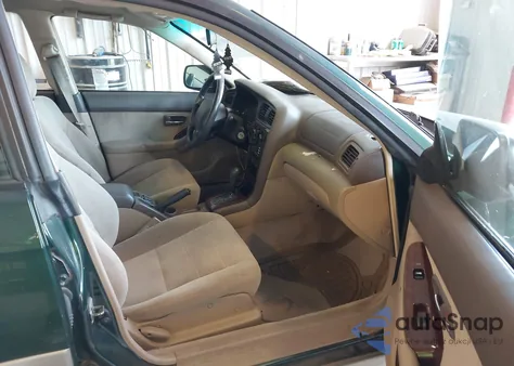 2001 Subaru Outback from USA, damaged, VIN 4S3BH675017663373